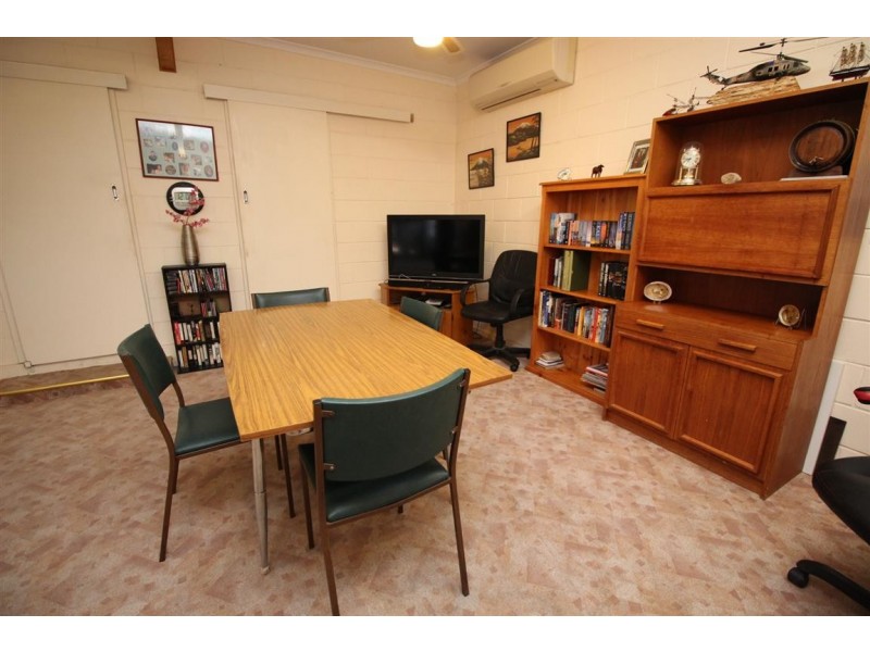 6 Flinders Avenue, Coffin Bay SA 5607
