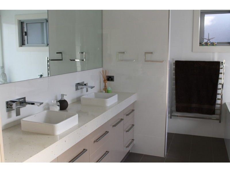 12 Calais Avenue, Port Lincoln SA 5606