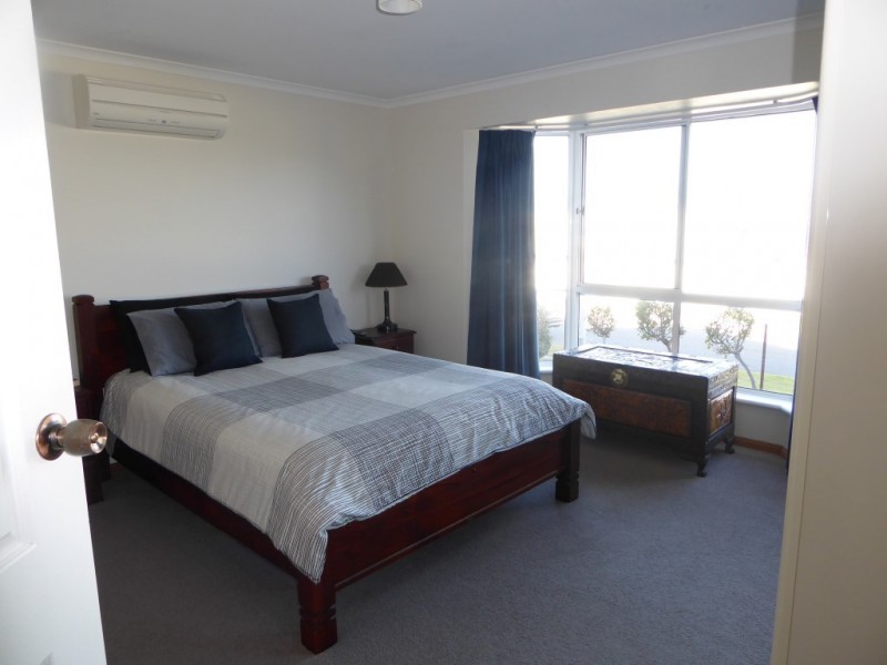 8 Cowley Crescent, Port Lincoln SA 5606