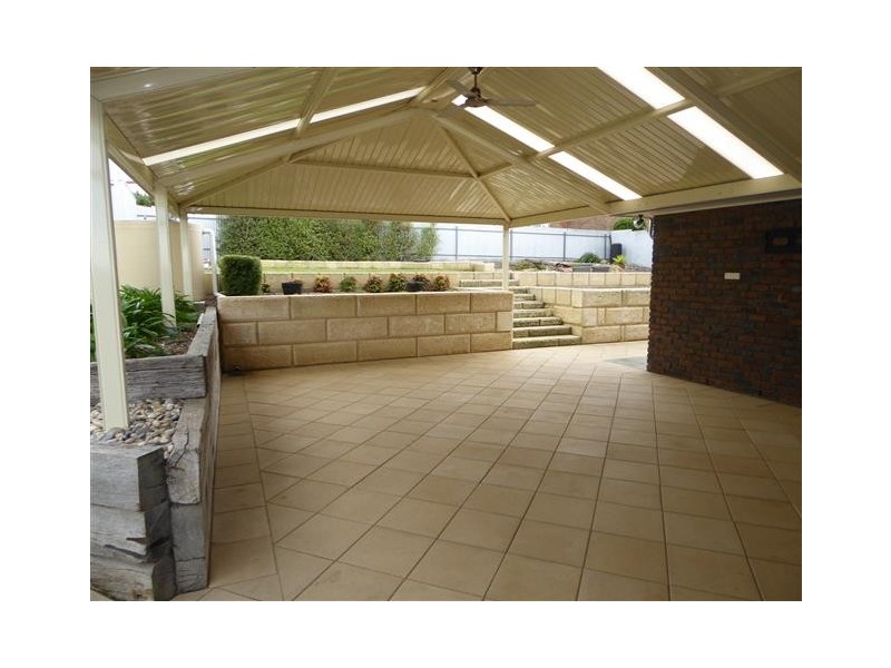 8 Cowley Crescent, Port Lincoln SA 5606
