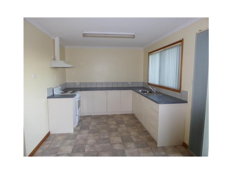 18 Mortlock Street, Cummins SA 5631