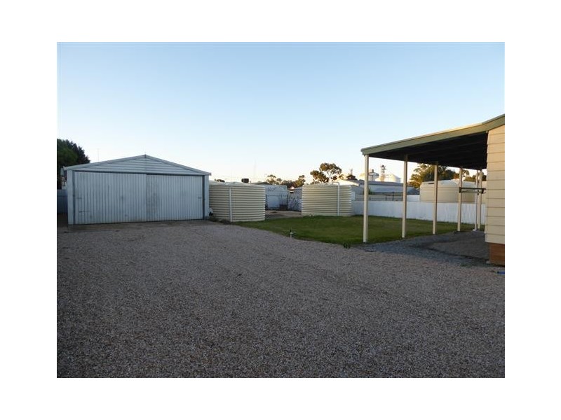 18 Mortlock Street, Cummins SA 5631