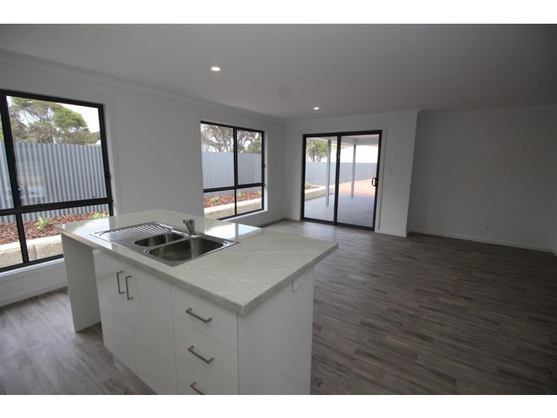 16 Tea Tree Court, Coffin Bay SA 5607