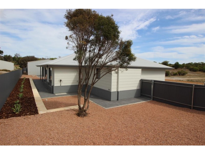 16 Tea Tree Court, Coffin Bay SA 5607
