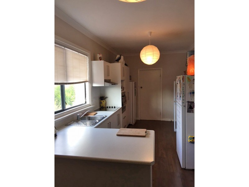 48 Tumby Bay Road, Cummins SA 5631