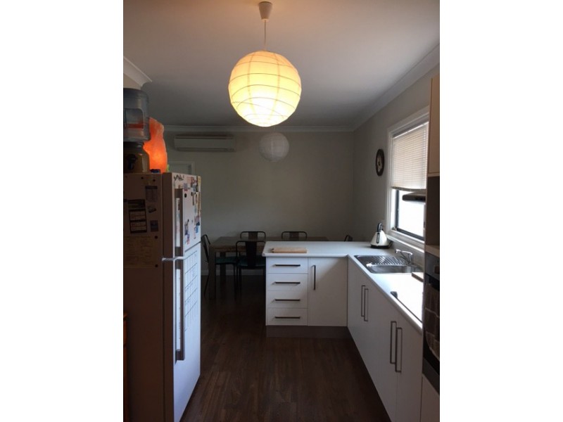 48 Tumby Bay Road, Cummins SA 5631