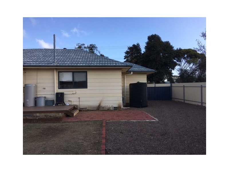 48 Tumby Bay Road, Cummins SA 5631