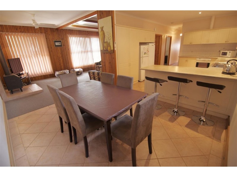 131 Esplanade, Coffin Bay SA 5607