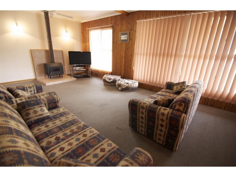 131 Esplanade, Coffin Bay SA 5607