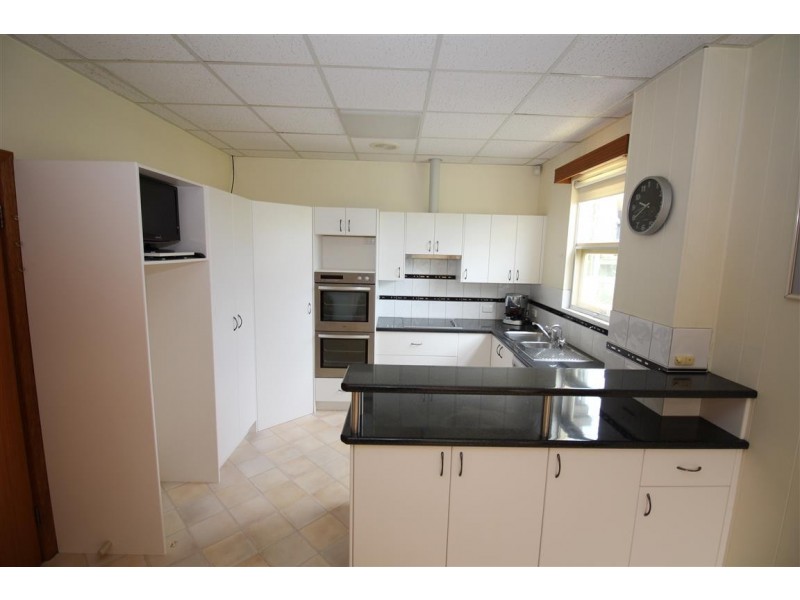 7 Lipson Place and Lot 408 Harvey Street, Port Lincoln SA 5606
