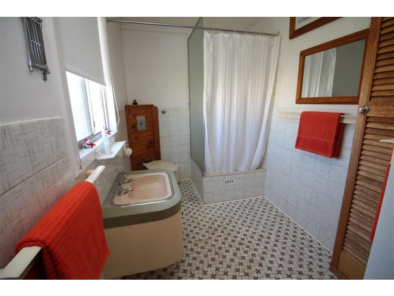 7 Lipson Place and Lot 408 Harvey Street, Port Lincoln SA 5606