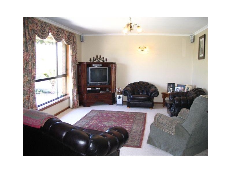 3 Young Street, Tumby Bay SA 5605