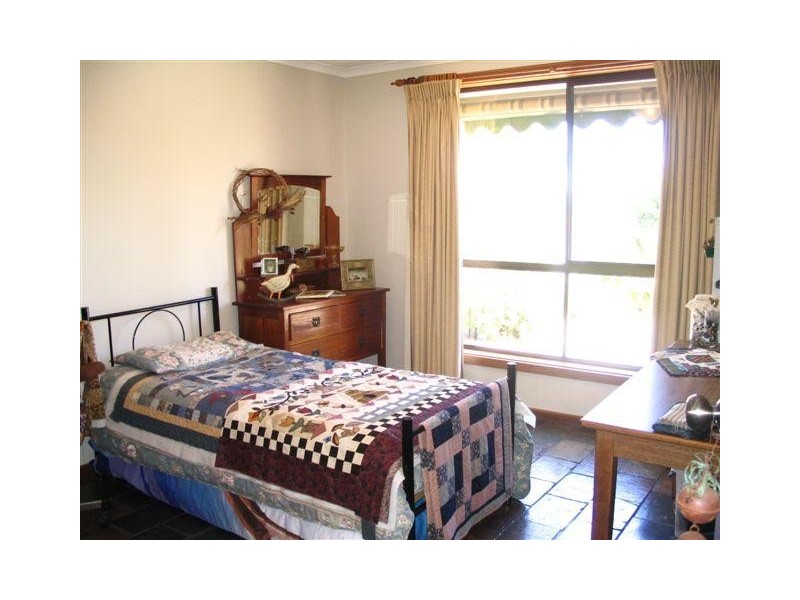 3 Young Street, Tumby Bay SA 5605