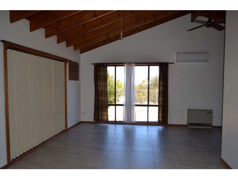 3 Minnipa Avenue, Port Lincoln SA 5606