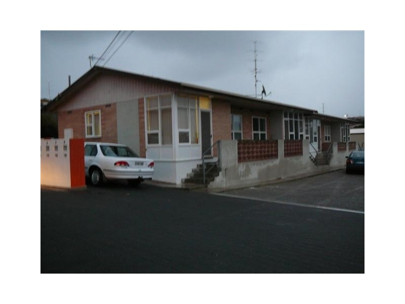 2/10 Newton Street, Port Lincoln SA 5606