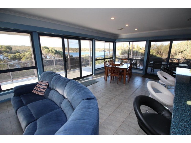 3 225 Esplanade, Coffin Bay SA 5607