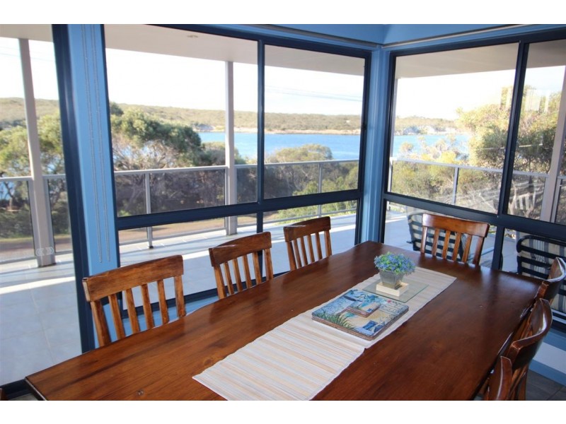 3 225 Esplanade, Coffin Bay SA 5607