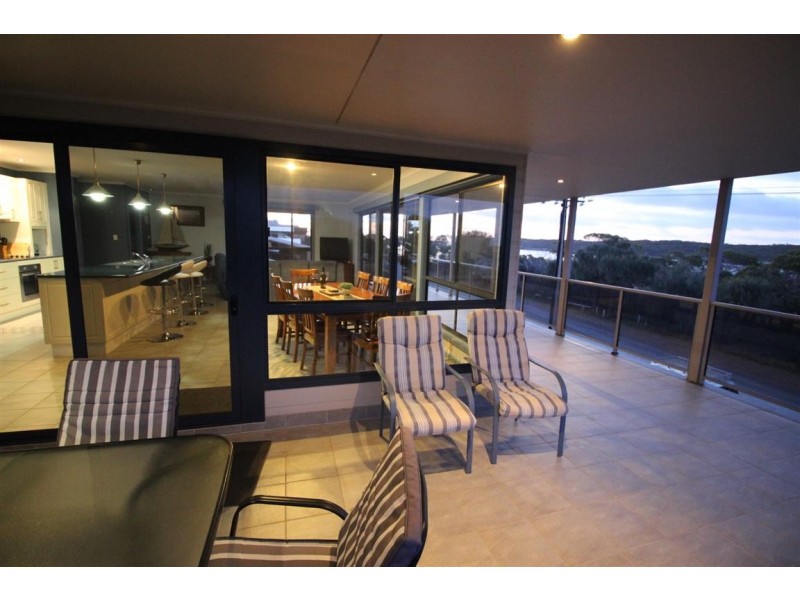 3 225 Esplanade, Coffin Bay SA 5607