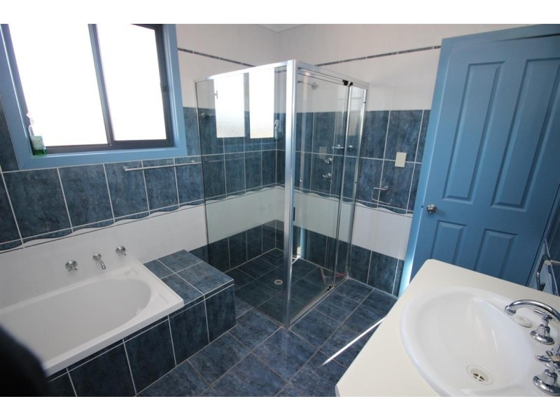 3 225 Esplanade, Coffin Bay SA 5607