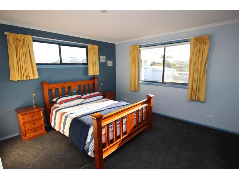 3 225 Esplanade, Coffin Bay SA 5607