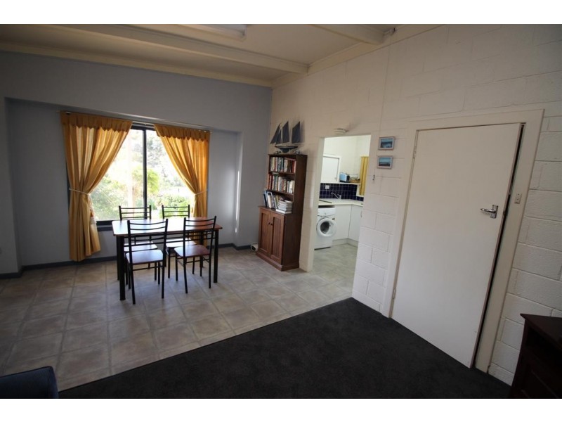 3 225 Esplanade, Coffin Bay SA 5607