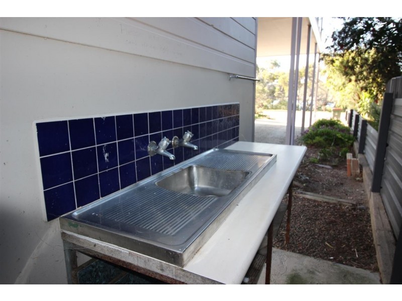 3 225 Esplanade, Coffin Bay SA 5607