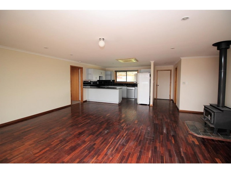 17 Nancy Road, Coffin Bay SA 5607