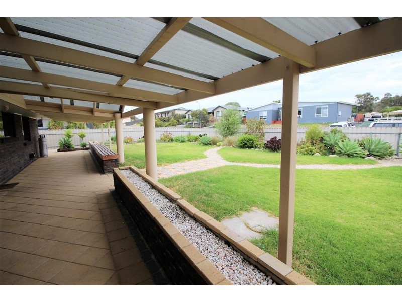 17 Nancy Road, Coffin Bay SA 5607