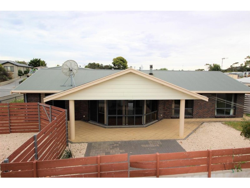 17 Nancy Road, Coffin Bay SA 5607