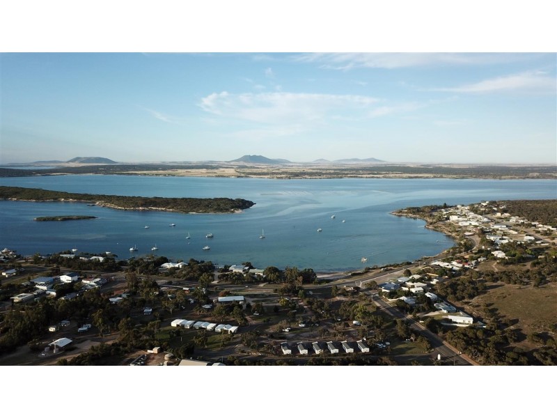 17 Benson Avenue, Coffin Bay SA 5607