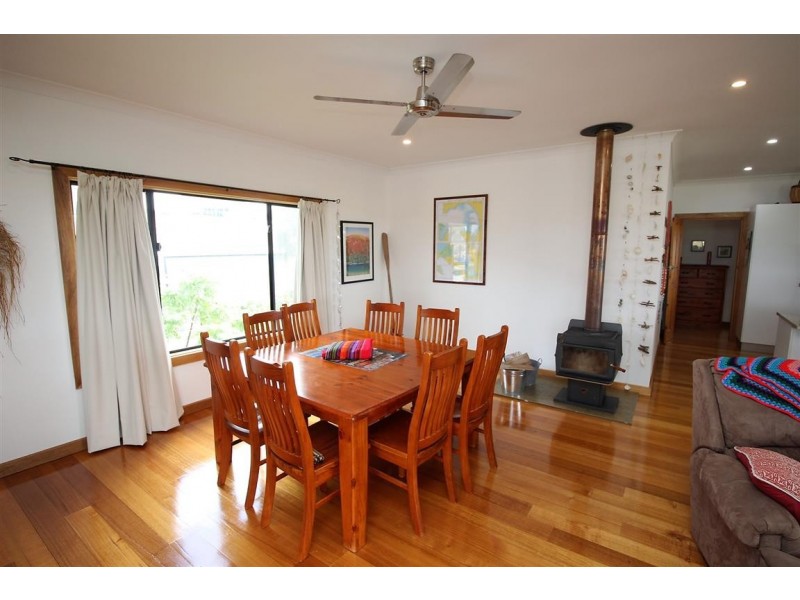 17 Benson Avenue, Coffin Bay SA 5607