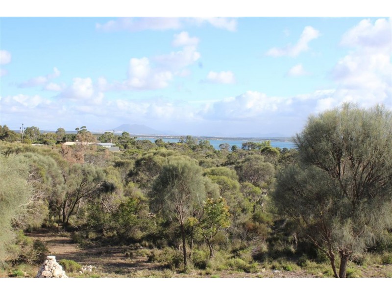 17 Benson Avenue, Coffin Bay SA 5607