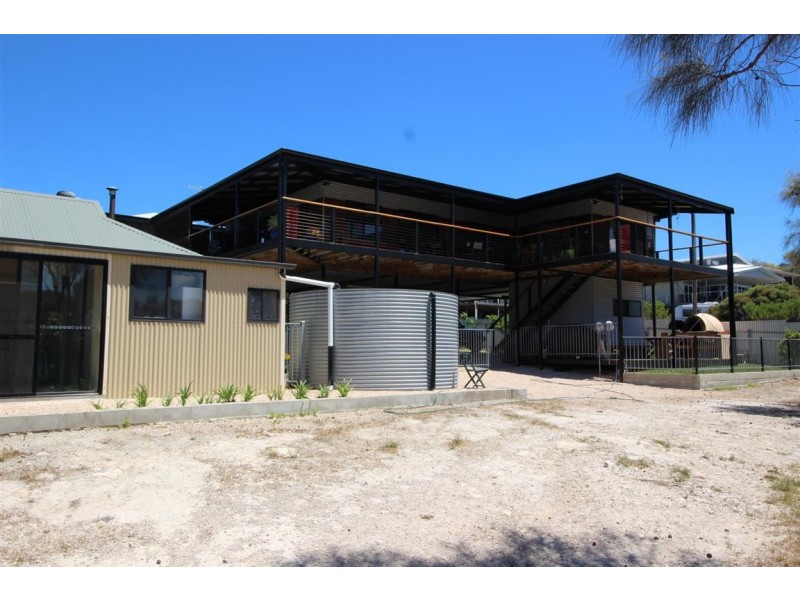 17 Benson Avenue, Coffin Bay SA 5607