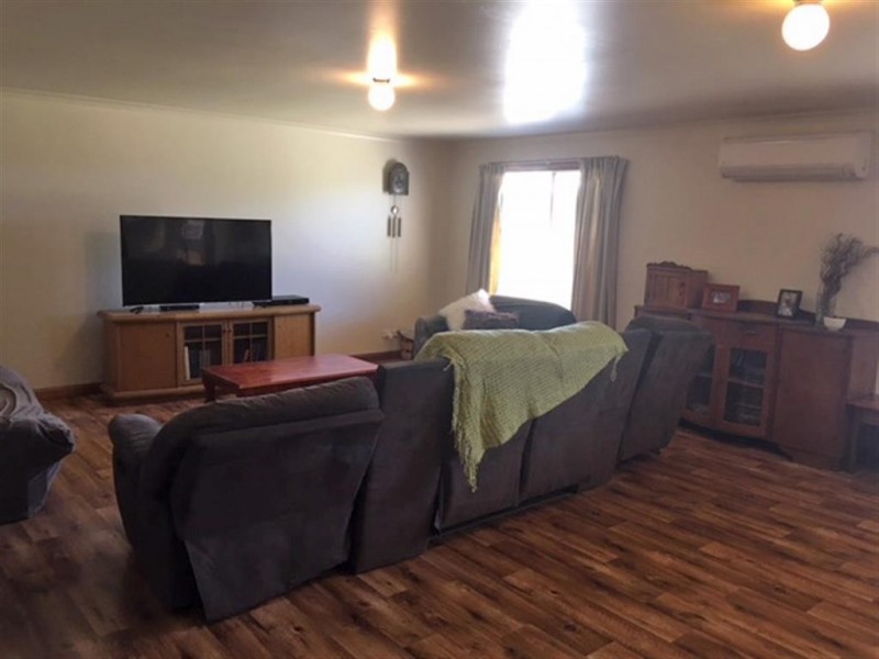 34 Bruce Terrace, Cummins SA 5631