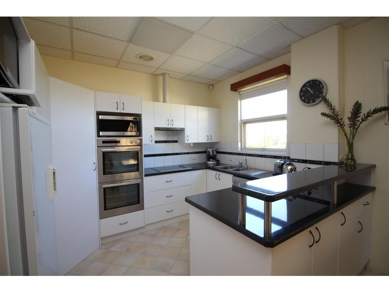 7 Lipson Place, Port Lincoln SA 5606
