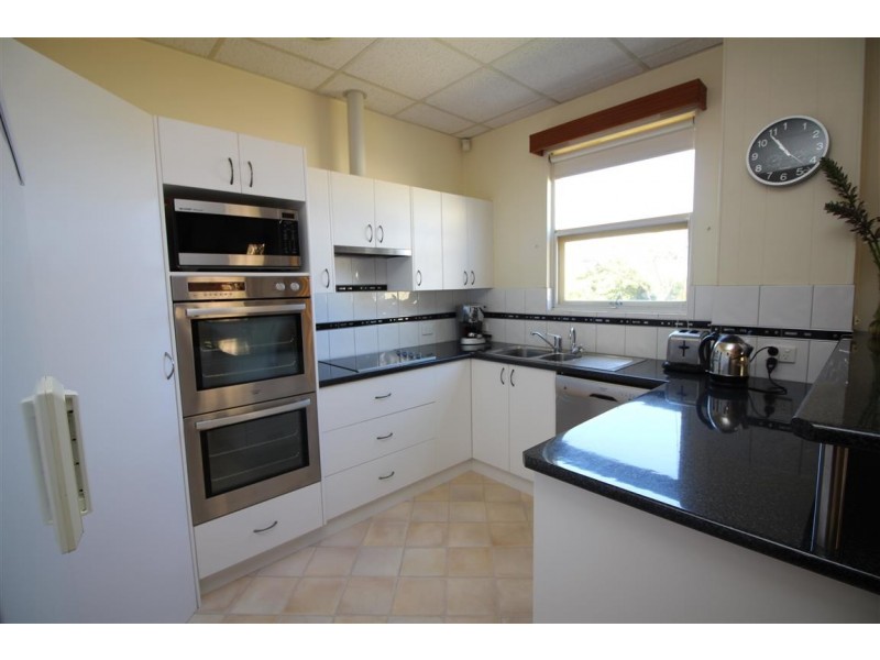 7 Lipson Place, Port Lincoln SA 5606