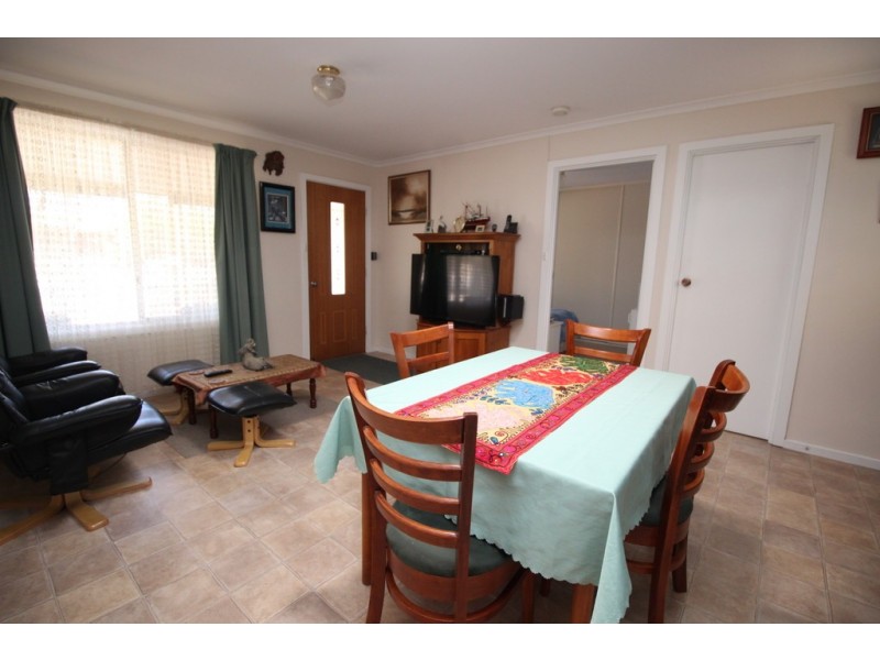 34 Flinders Avenue, Coffin Bay SA 5607