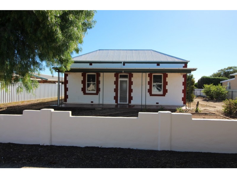 8 Lipson Road, Tumby Bay SA 5605