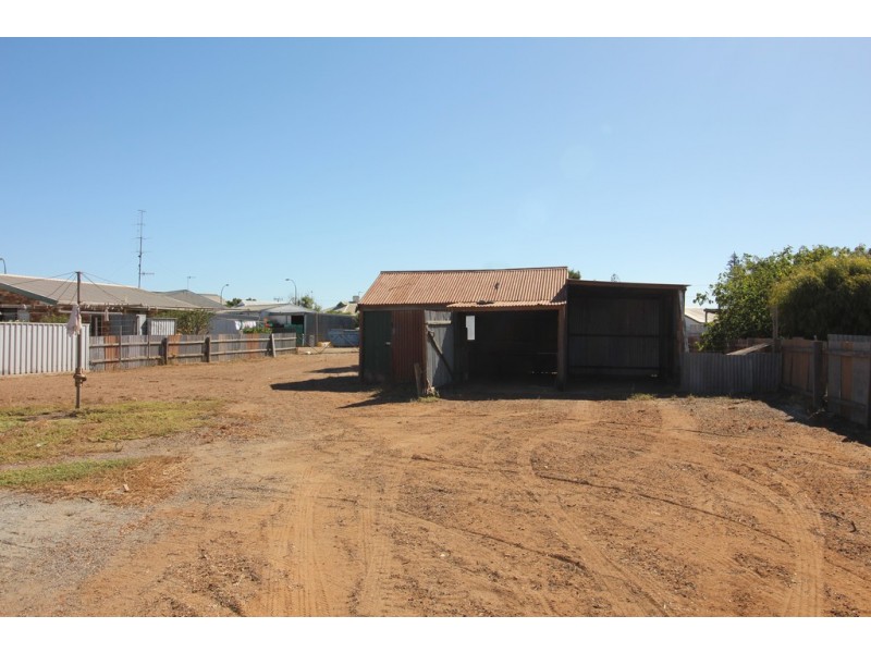 8 Lipson Road, Tumby Bay SA 5605