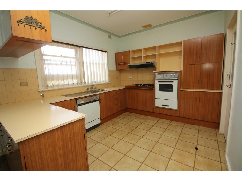 53 Flinders Highway, Port Lincoln SA 5606