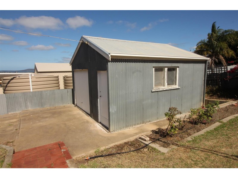 53 Flinders Highway, Port Lincoln SA 5606