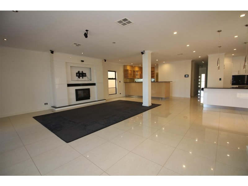 2/4 Laguna Drive, Port Lincoln SA 5606