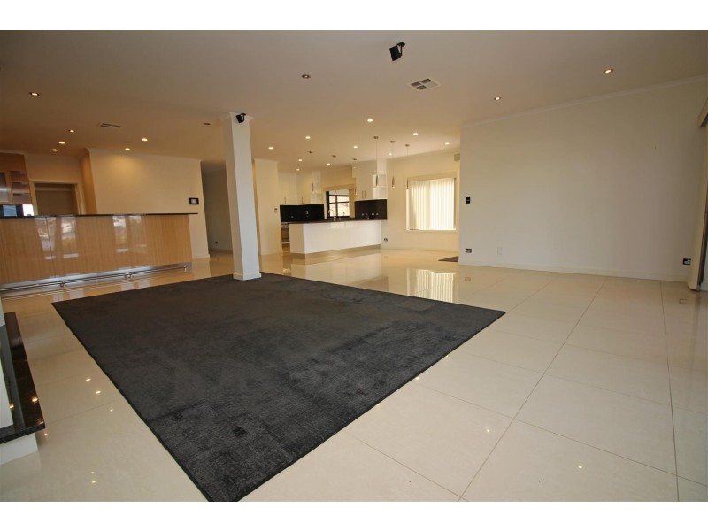 2/4 Laguna Drive, Port Lincoln SA 5606