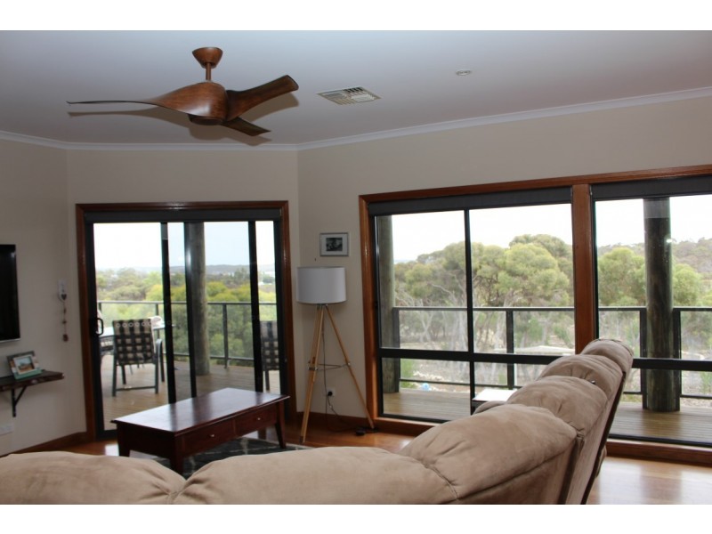 15 Grimm Road, Coffin Bay SA 5607
