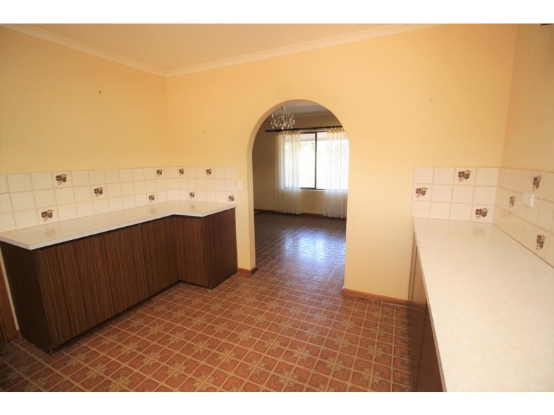 50 West Bay Road, Mount Dutton Bay SA 5607