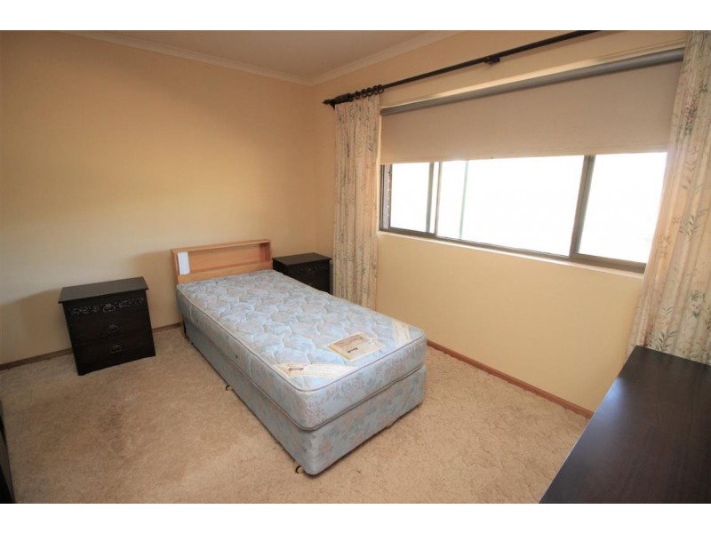 50 West Bay Road, Mount Dutton Bay SA 5607
