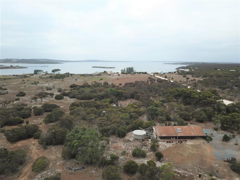 50 West Bay Road, Mount Dutton Bay SA 5607