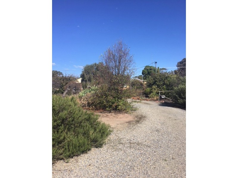 24 O’Malley Street, Cummins SA 5631