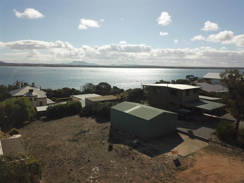 10 Pine Crescent, Coffin Bay SA 5607