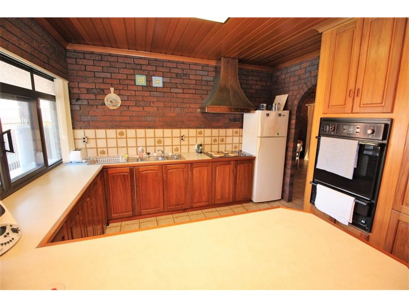 367 Esplanade, Coffin Bay SA 5607